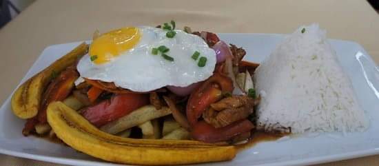 Lomo saltado a lo pobre
